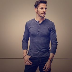 Dawson NWT Mizzen + Main Navy Blue Henley Medium